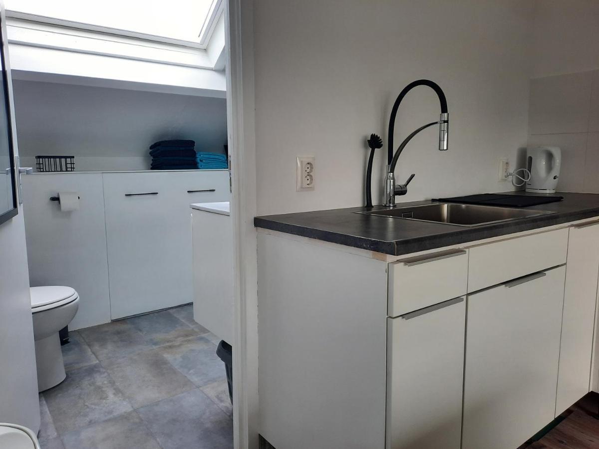 Studio 76 Groningen Met Gratis Leenfietsen Hotel Exterior photo